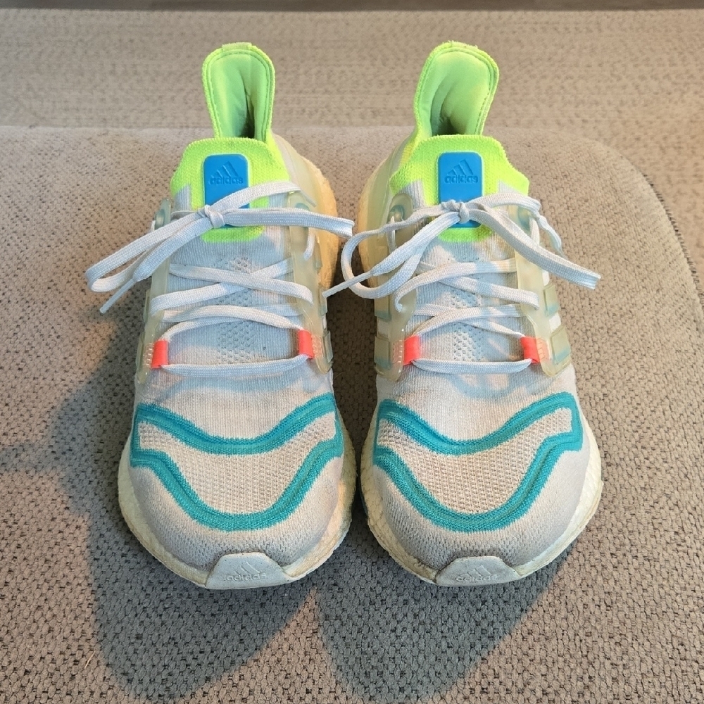Adidas Ultraboost 22
